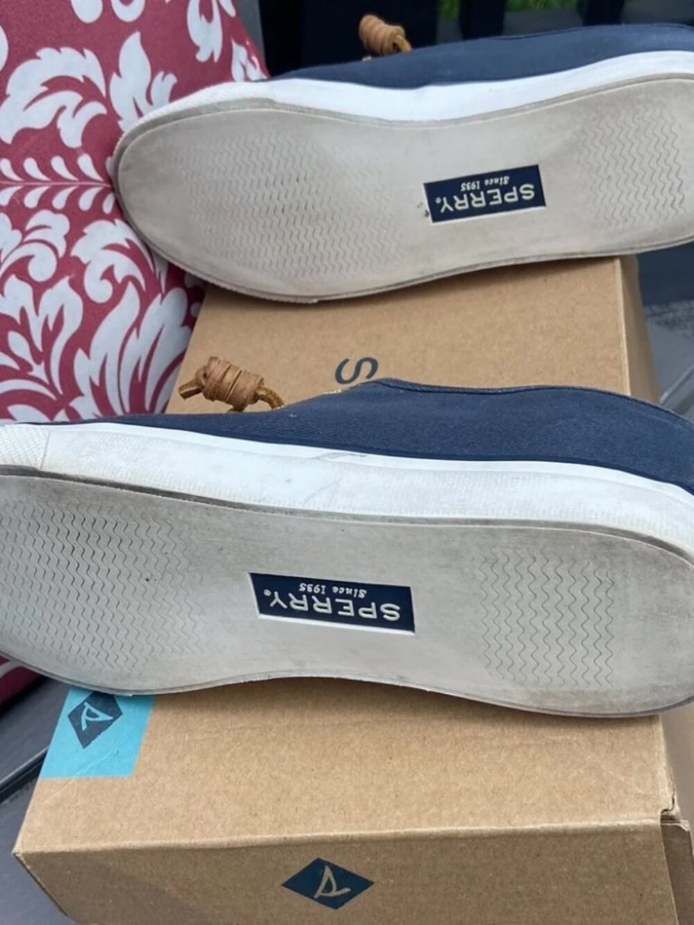 EUC Women’s Seacoat Navy Sperry Sneakers Sz 7.5 - Picture 5 of 6